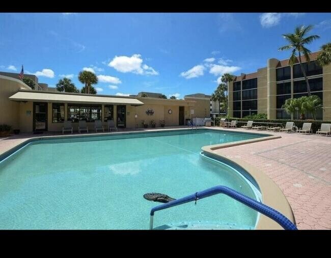 Building Photo - 3462 NE Causeway Blvd