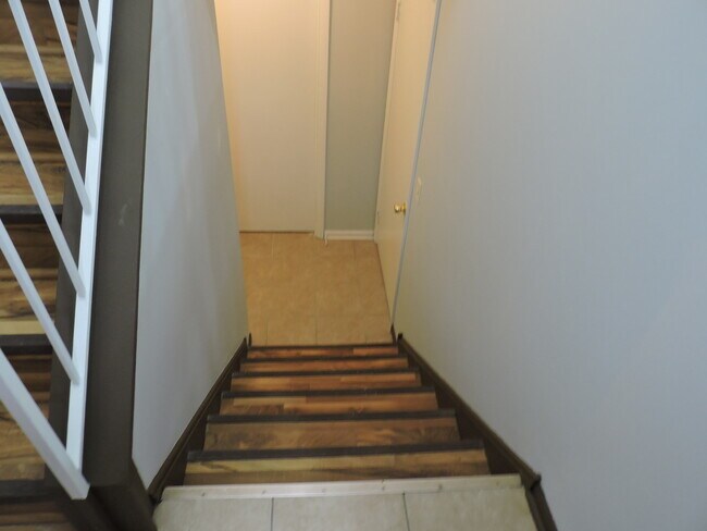 Foto del edificio - 405 Fernwood Dr
