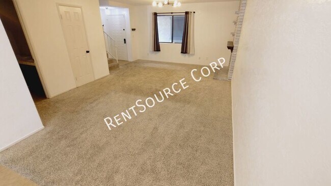 Building Photo - 2 Bedroom 2.5 Bathroom Two Story home for ...