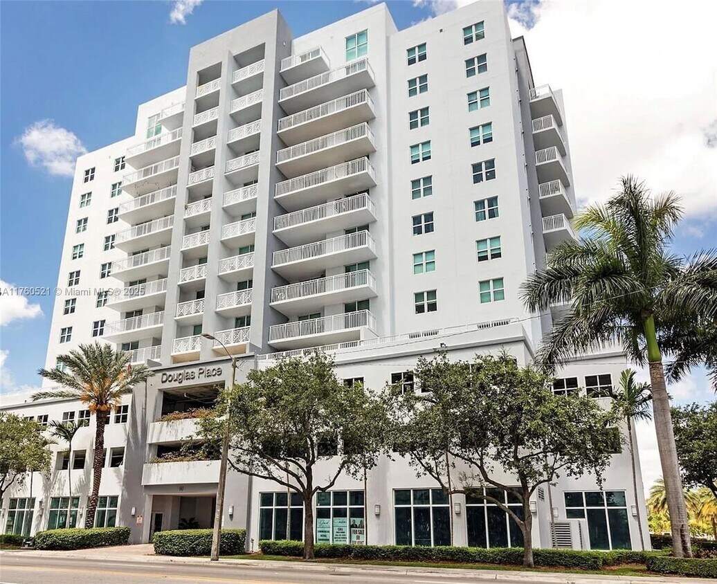Foto principal - 60 NW 37th Ave