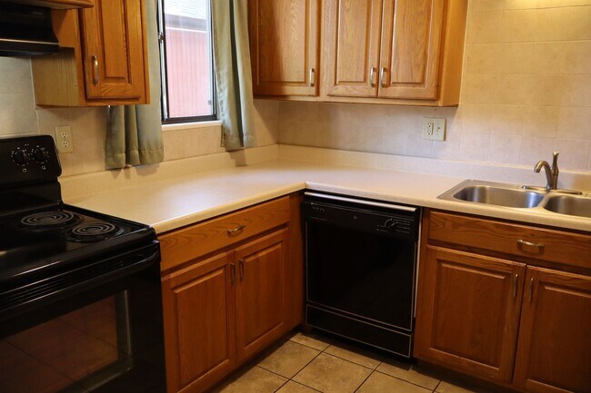 Foto del edificio - Comfort Meets Convenience – 3BR Fort Colli...