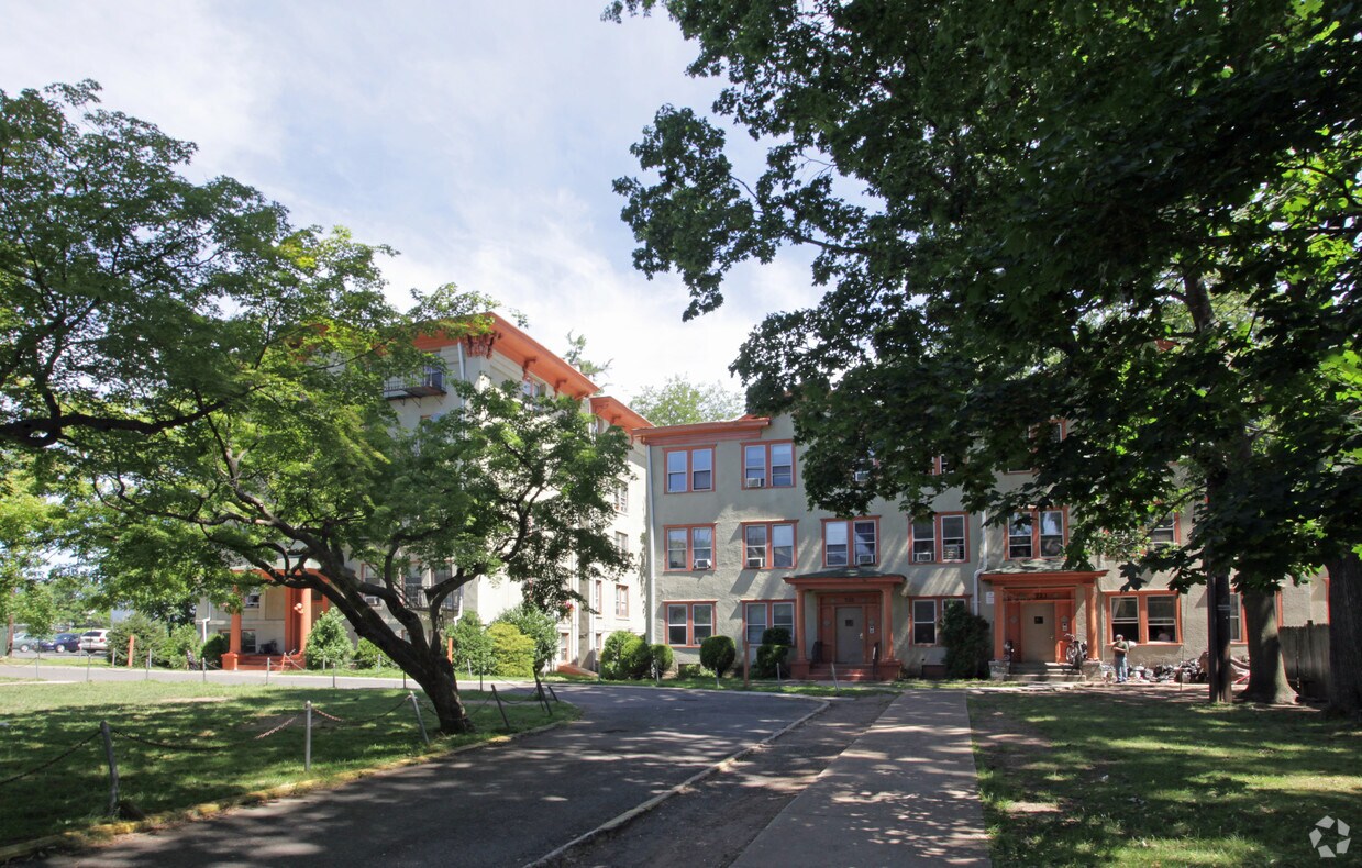 Building Photo - Siesta Park Apartments