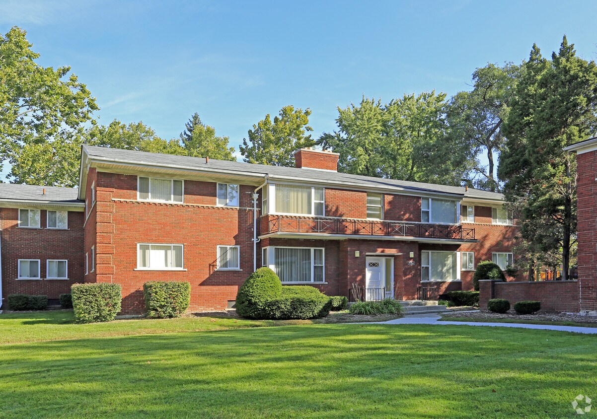 Sherwood Heights Apartments & Townhomes Detroit, MI
