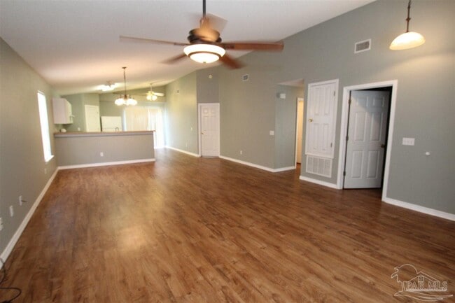 Building Photo - 386 Mizzen Ln