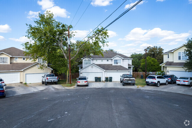 Building Photo - Sagewood Townhomes