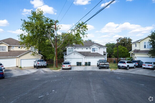 Foto del edificio - Sagewood Townhomes