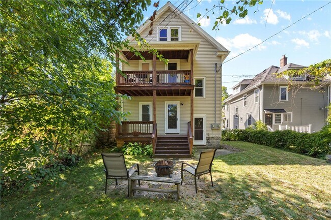 Foto del edificio - 15-17-17 Roosevelt St