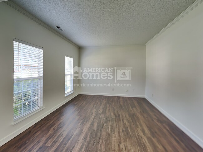Building Photo - 4763 Asherton Place NW