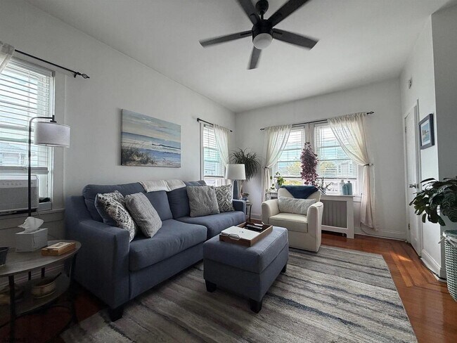 Foto del edificio - 7001 Ventnor Ave