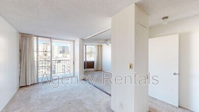 Building Photo - 1535 Pensacola St