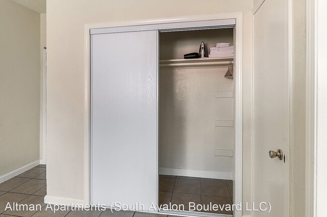 Foto del edificio - 5117-5123 S Avalon Blvd