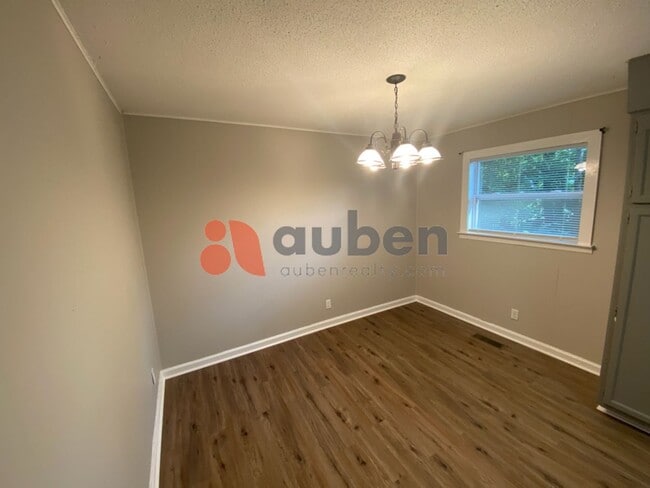 Foto del edificio - Nicely updated 3 bed 1.5 bath home in Hixson