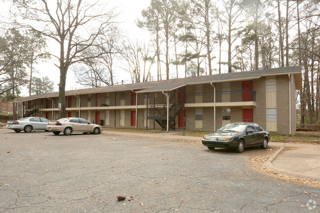 Building Photo - Twin Pines