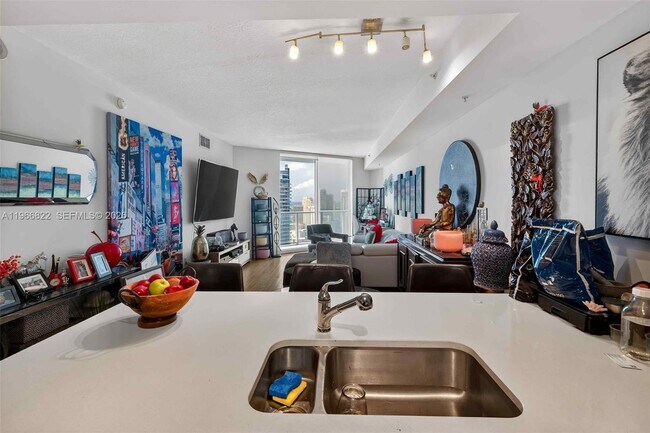 Foto del edificio - 1900 N Bayshore Dr