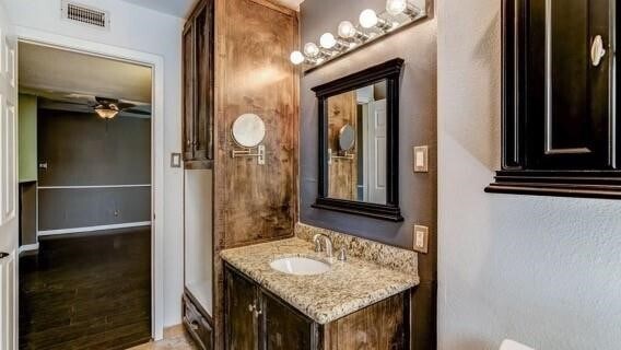 Foto del edificio - 2515 Shakespeare St