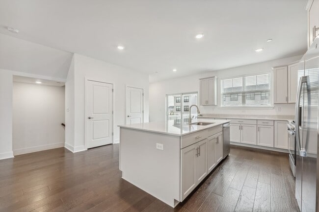 Building Photo - 46 Mariveles Way