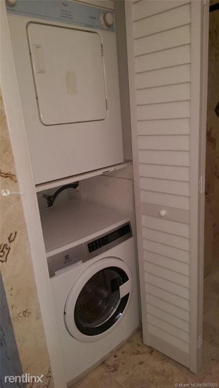 Foto del edificio - 307 Lakeview Dr