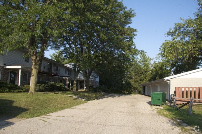 Building Photo - Mayflower Apartments