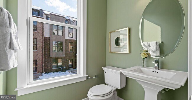 Building Photo - 2459 Liberty Lp