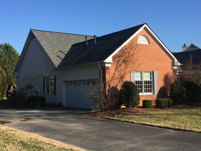 Building Photo - 1011 Centennial Dr