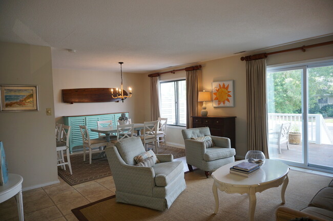 Building Photo - Furnished 3Bd/2Ba Channel Walk Townhome in...