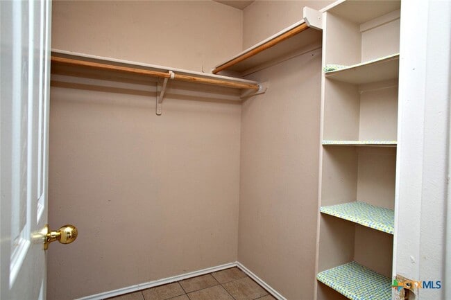 Building Photo - 5515 Lions Gate Ln