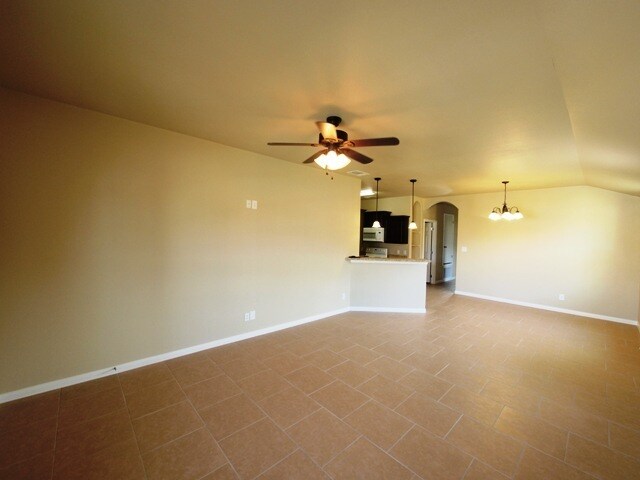 Foto del edificio - 1204 Loyal Ln