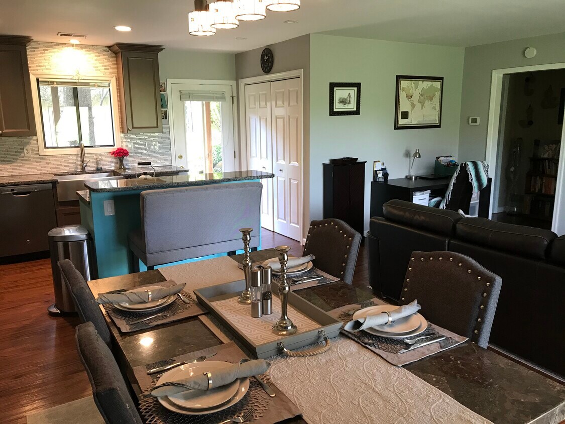 902 Pritchard Pl, Newtown Square, PA 19073 Condo for Rent in Newtown