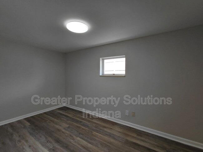 Foto del edificio - 8120 Kennedy Ave