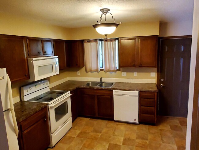 Foto del edificio - 5420 Leighton Ave