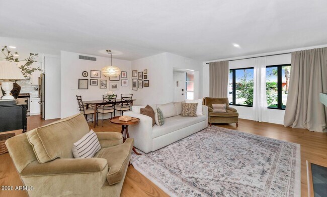 Foto del edificio - 103 W Palmcroft Dr