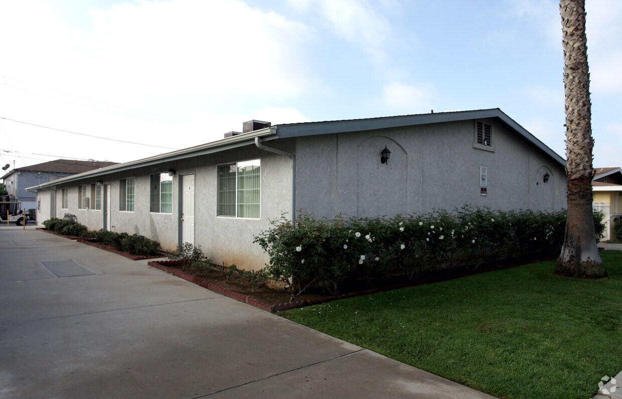 Primary Photo - 22839 Bay Ave