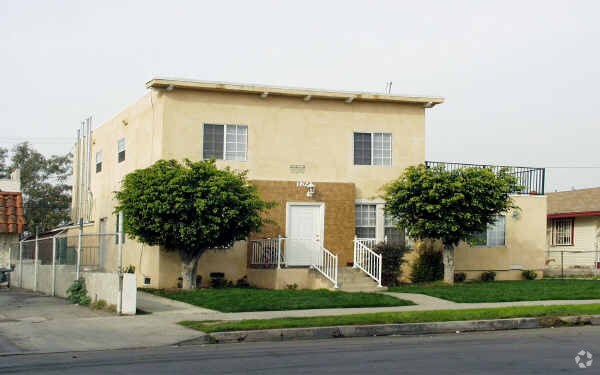 Primary Photo - 1823-1827 Gardenia Ave