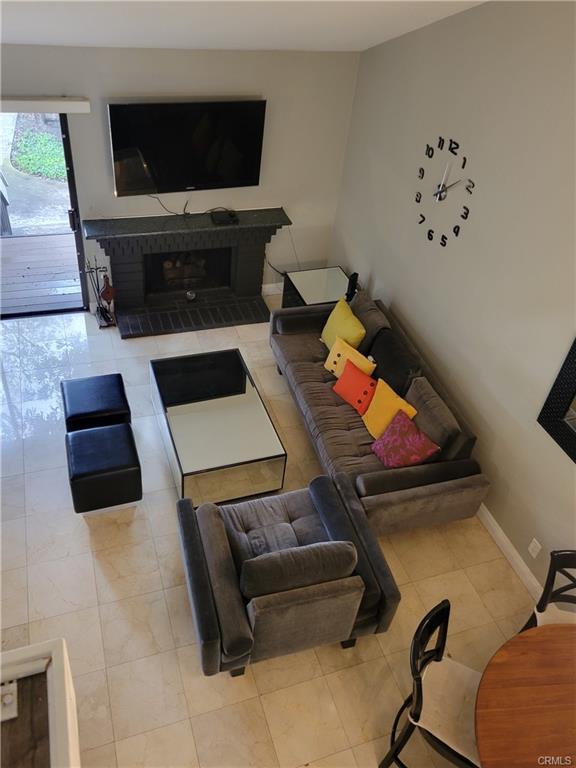 Foto del edificio - 8550 Lake Knoll Ave