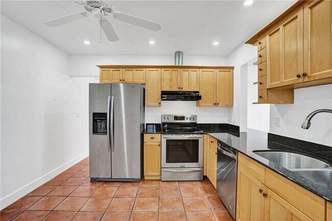 Foto del edificio - Charming Hollywood Home