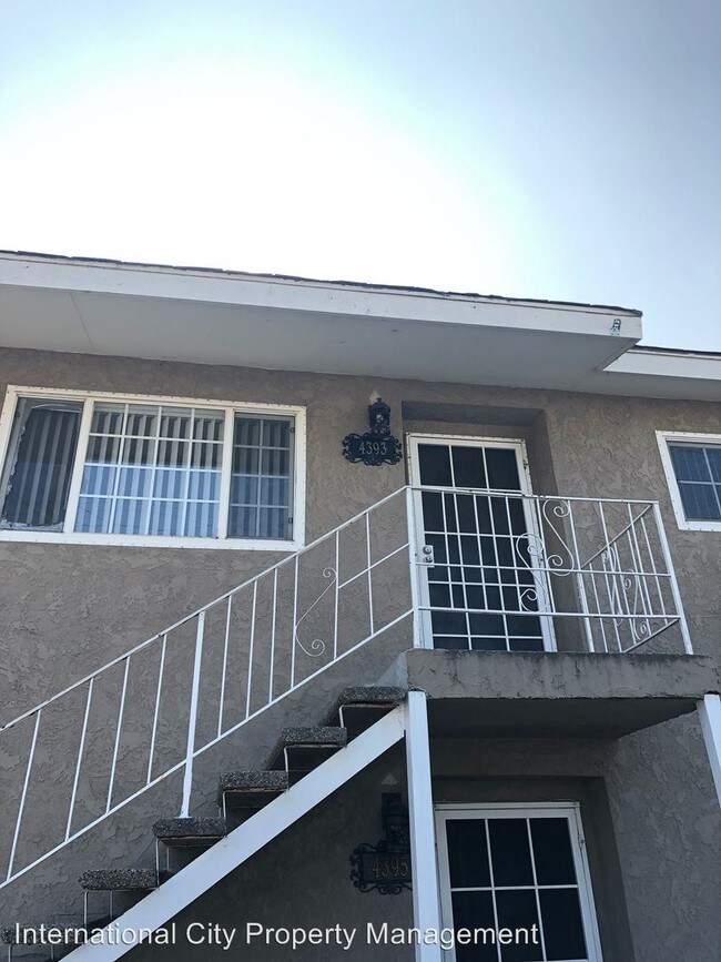 Foto del edificio - 4391 Green Ave