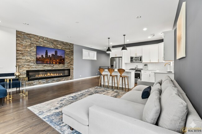 Foto del edificio - 4402 S Prairie Ave