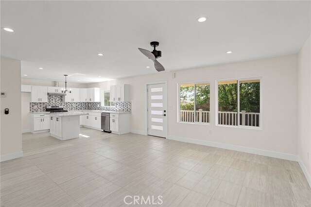 Building Photo - 14815 Country Ln