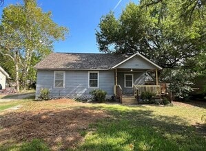 Building Photo - 1404 Harrop Ave