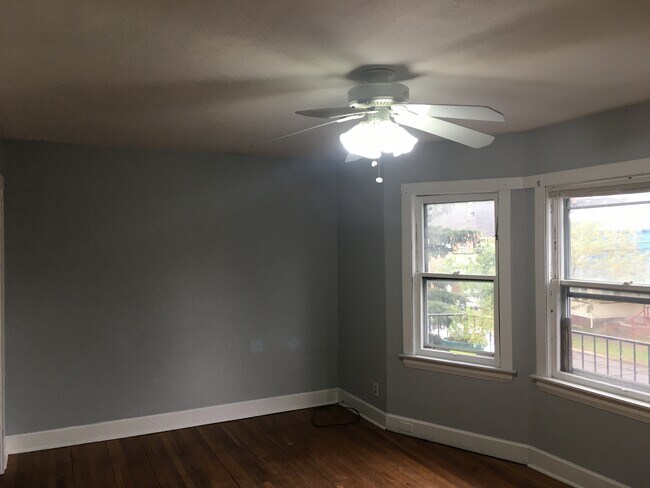 Foto del edificio - 14837 Hilliard Rd