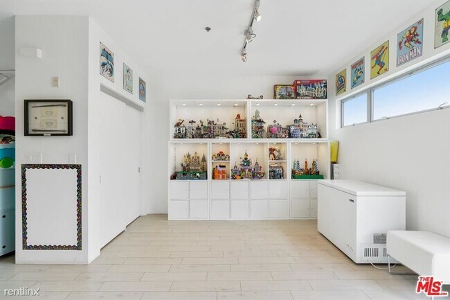 Foto del edificio - 11500 Tennessee Ave