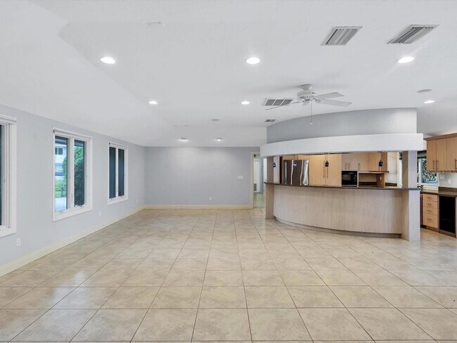 Foto del edificio - 3424 Tanglewood Dr