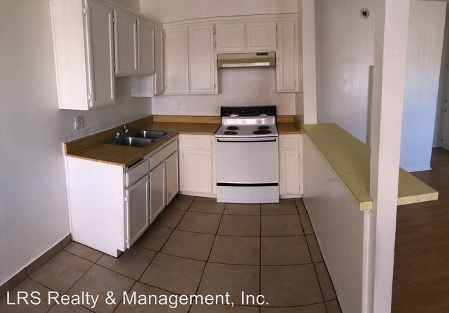 Building Photo - 14555 Blythe St