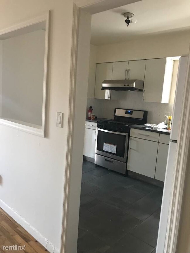 Foto del edificio - 130-08 60th Ave