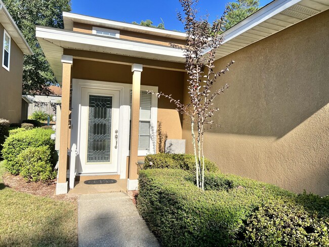 Building Photo - 1311 Treasure Cove