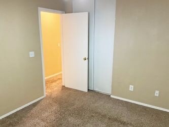Foto del edificio - 9537 W Monte Vista Rd