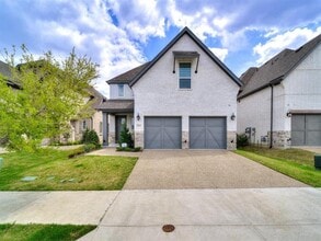 Building Photo - 861 Lady Tessala Ave