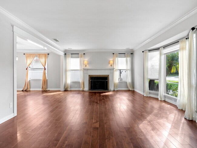 Building Photo - 6339 W 80th St
