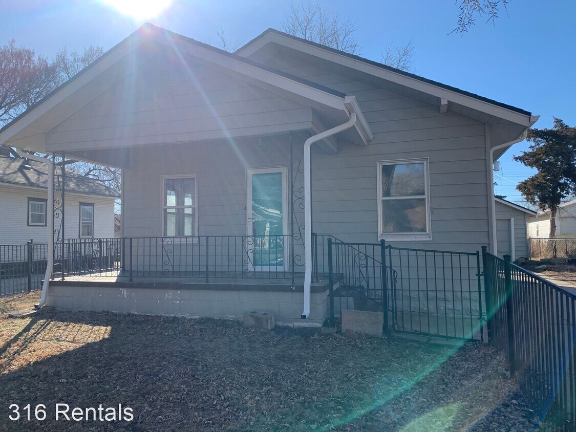 3 br, 2 bath House 2409 W Martha St House Rental in Wichita, KS