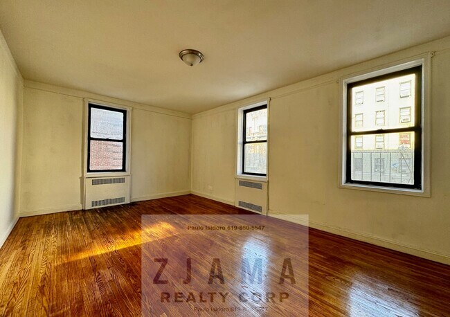 Foto del edificio - 720 St Marks Ave